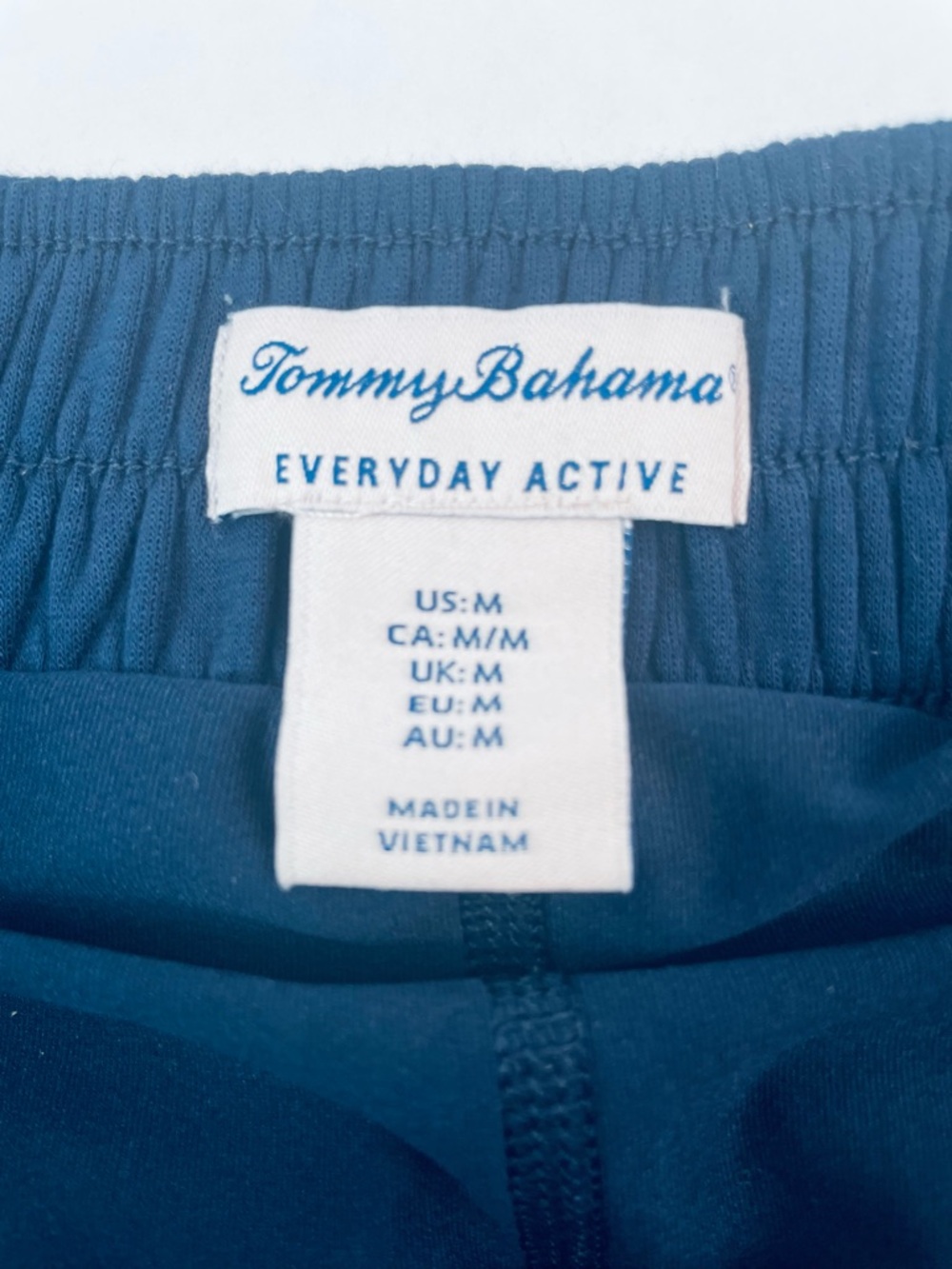 Tommy Bahama Everyday Active Navy Viscose Golf Skort Size Medium MSRP$110 NWT - Picture 5 of 6
